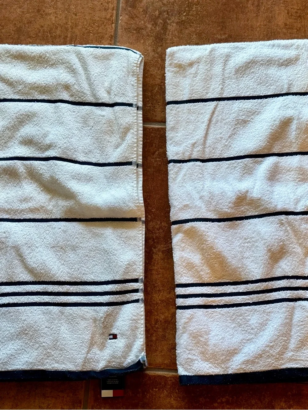 Tommy Hilfiger Flag 2 Bathroom Towel Set 100% Micro Cotton White Blue Stripe